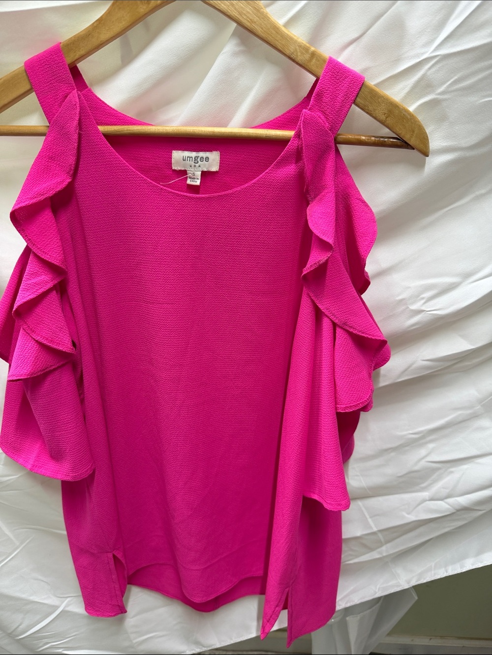 Umgee Fuchsia Ruffle Cold-Shoulder Blouse